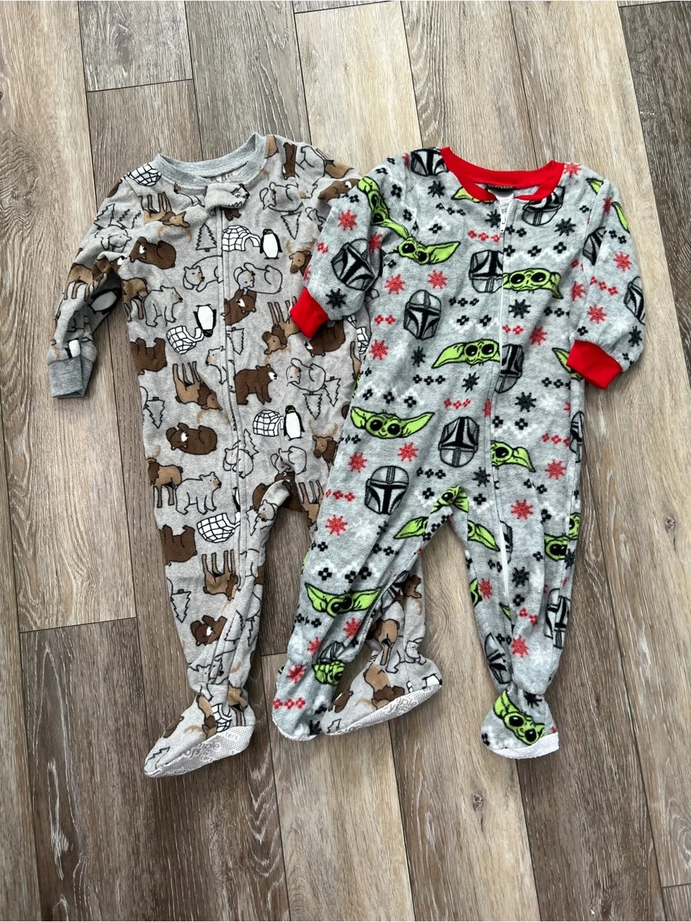 Bundle baby boy Carter’s Star Wars fleece footies